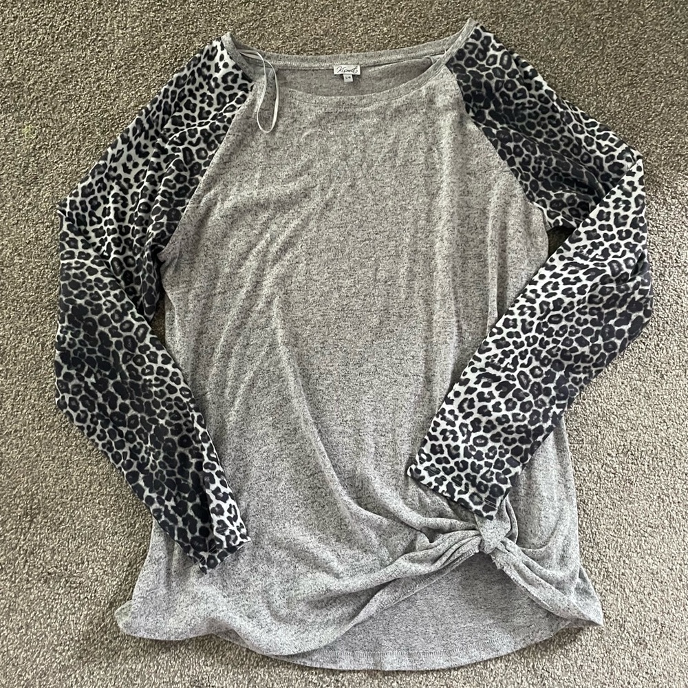 Gray Leopard Sleeve Women's Top